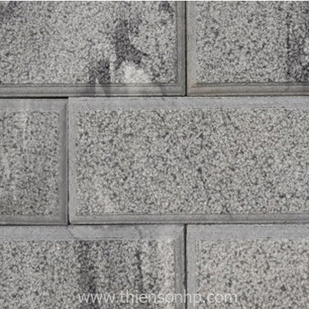 Đá giả cổ đen soi cạnh